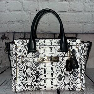 ✅SOLD✅ Vintage Y2K Coach Swagger 27 Snakeskin Leather Handbag (Style #36499)